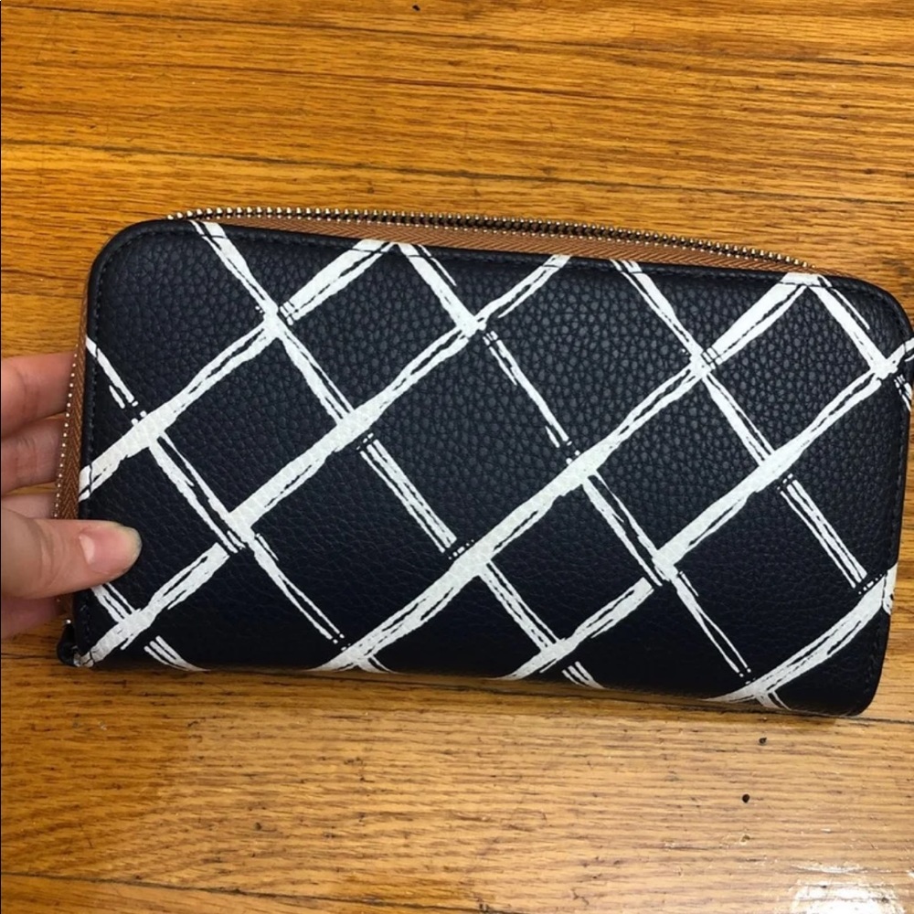 all about the Benjamin’s thirty one wallet
